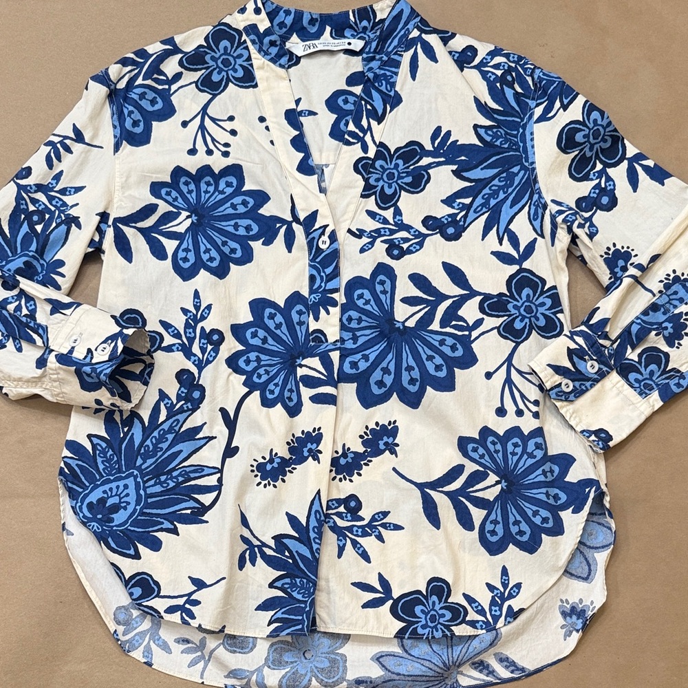 Zara Blue and White Floral Women's Shirt XS
